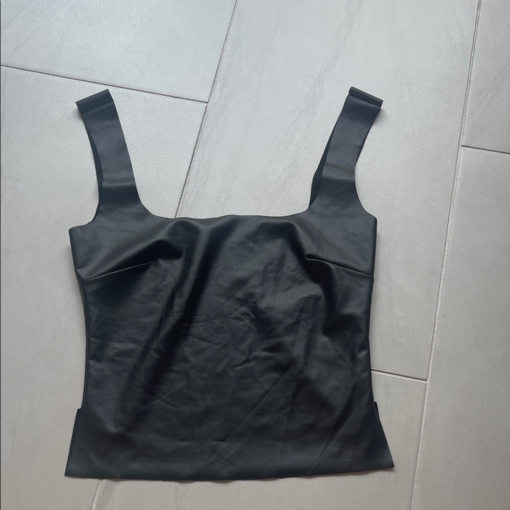 WHITE FOX Black Sleeveless Women's Top